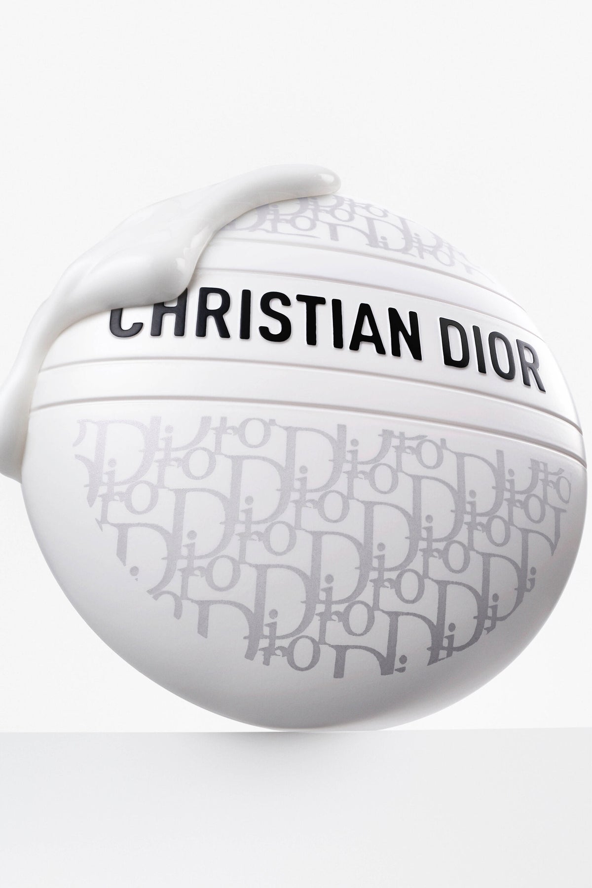DIOR
Dior Le Baume - Baume revitalisant - Mains, lèvres et corps - Format compact